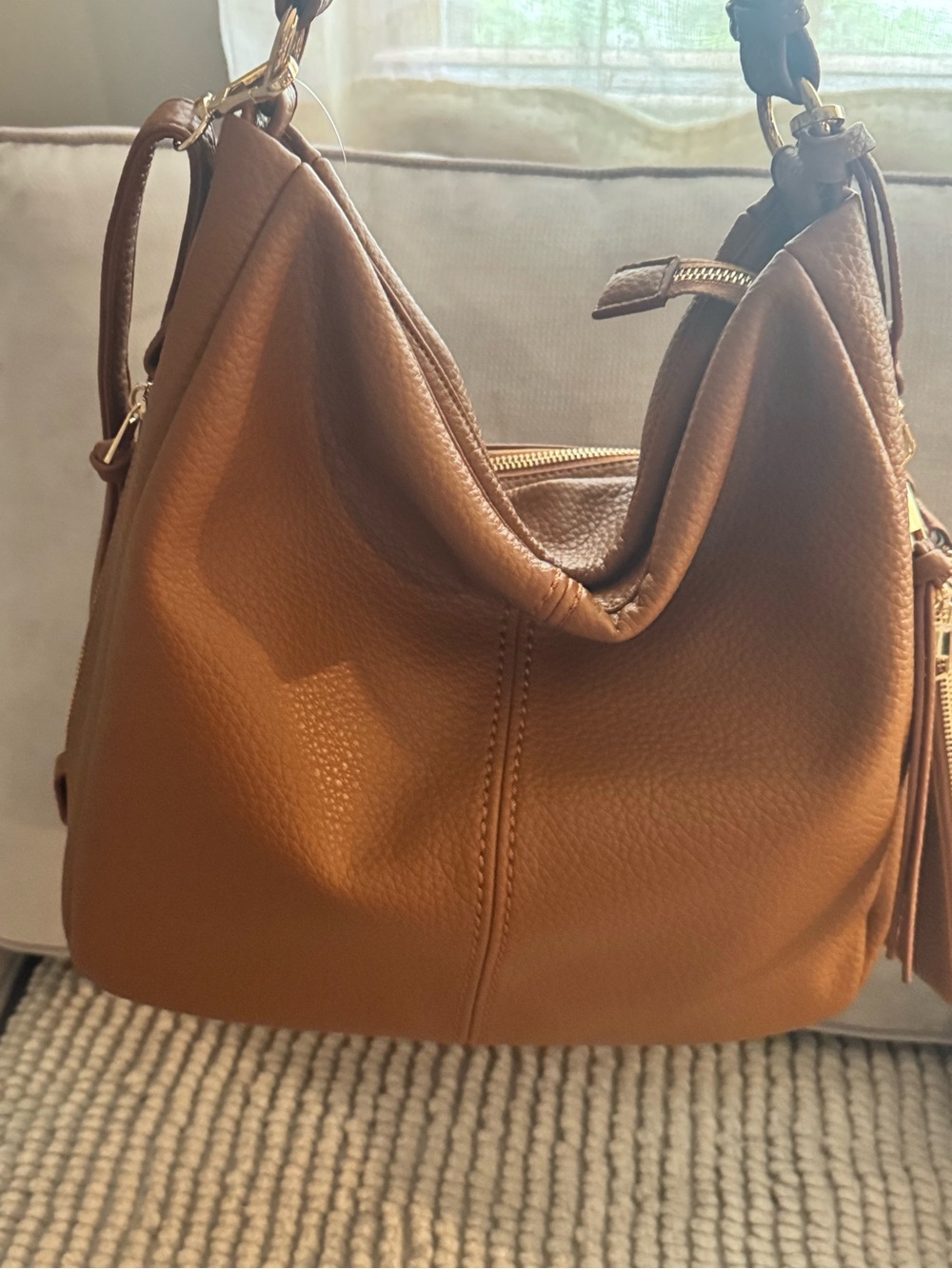 Slouchy Vegan Leather Tote w/ Wristlet Pouch & Crossbody Strap – NWOT - Picture 8 of 12